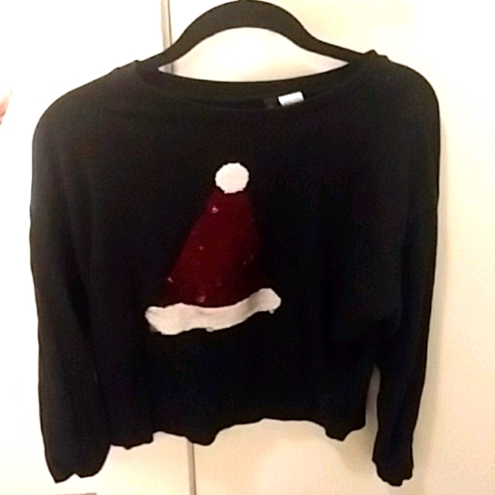H&M Christmas hat design sweater